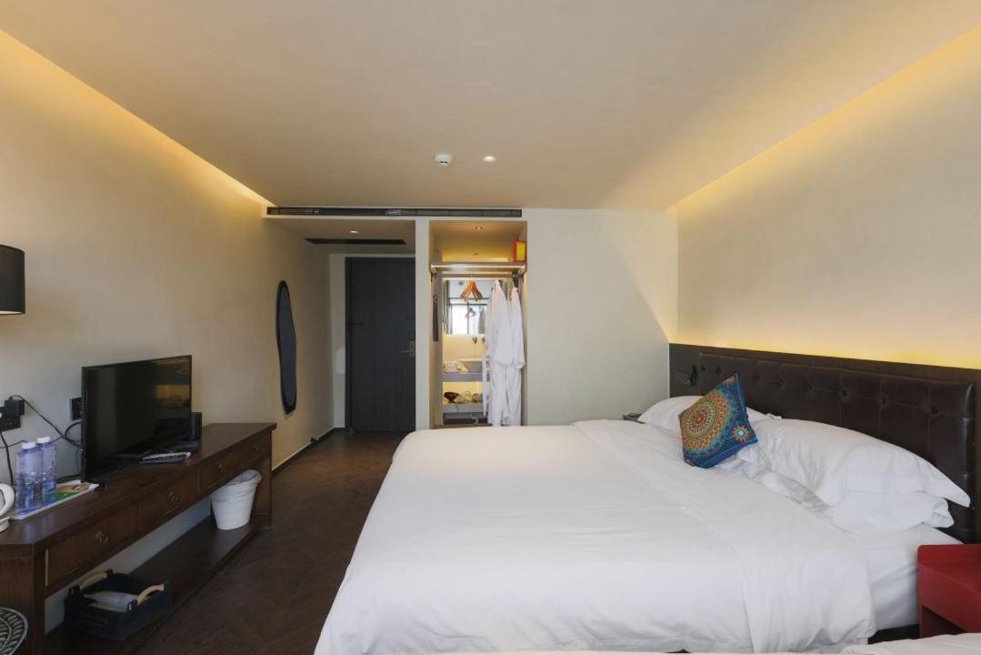 Qintai Tibetan Culture Boutique Hotel Чэнду Экстерьер фото