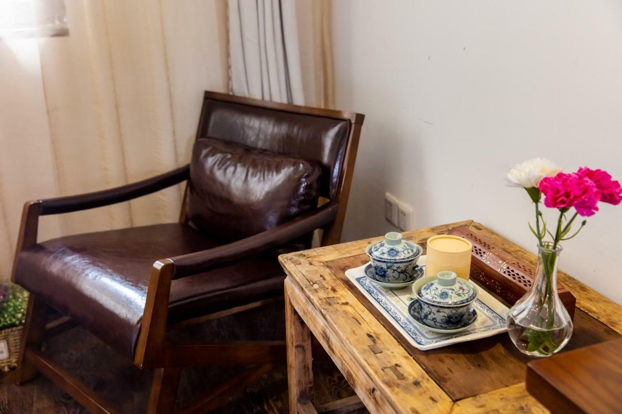Qintai Tibetan Culture Boutique Hotel Чэнду Экстерьер фото