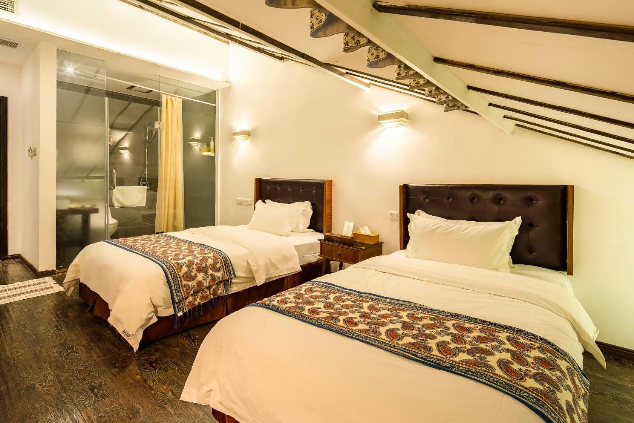 Qintai Tibetan Culture Boutique Hotel Чэнду Экстерьер фото