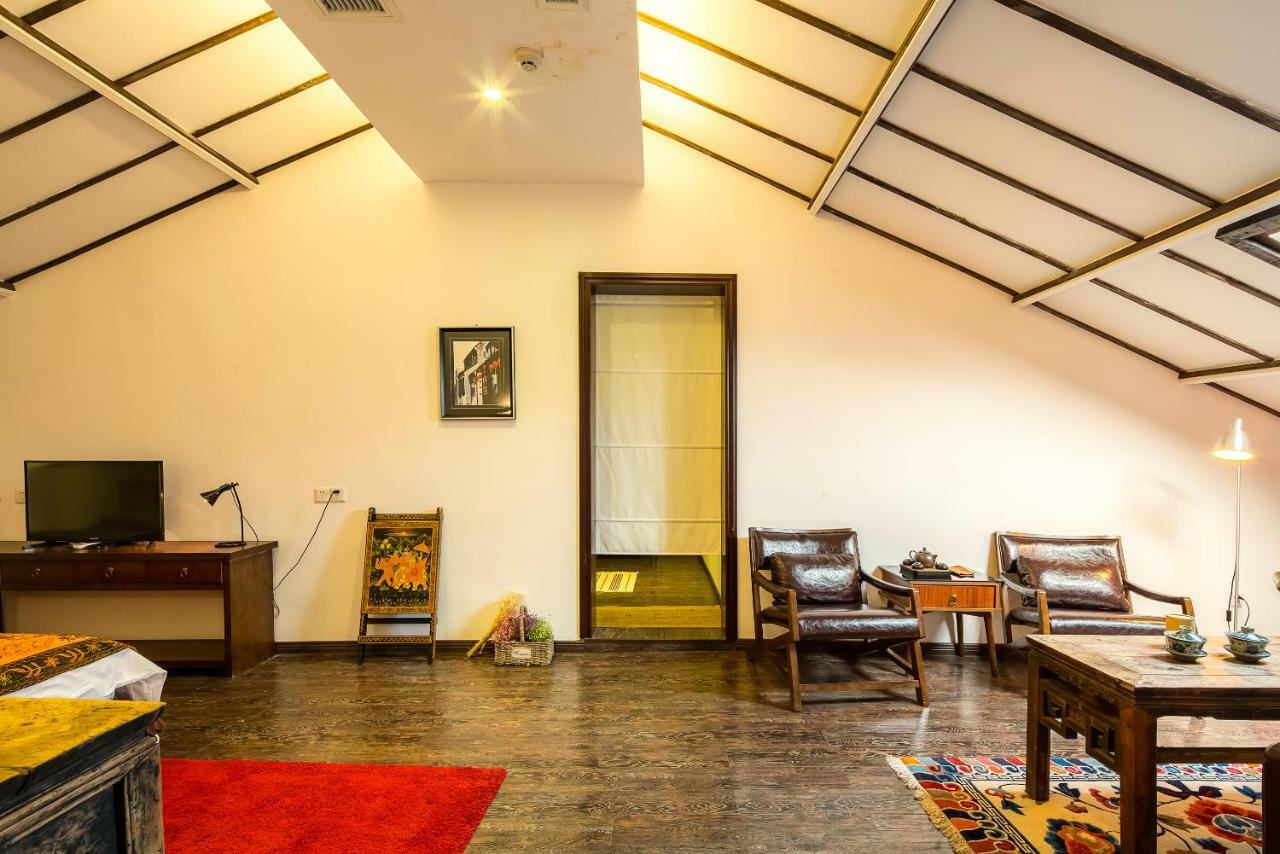 Qintai Tibetan Culture Boutique Hotel Чэнду Экстерьер фото