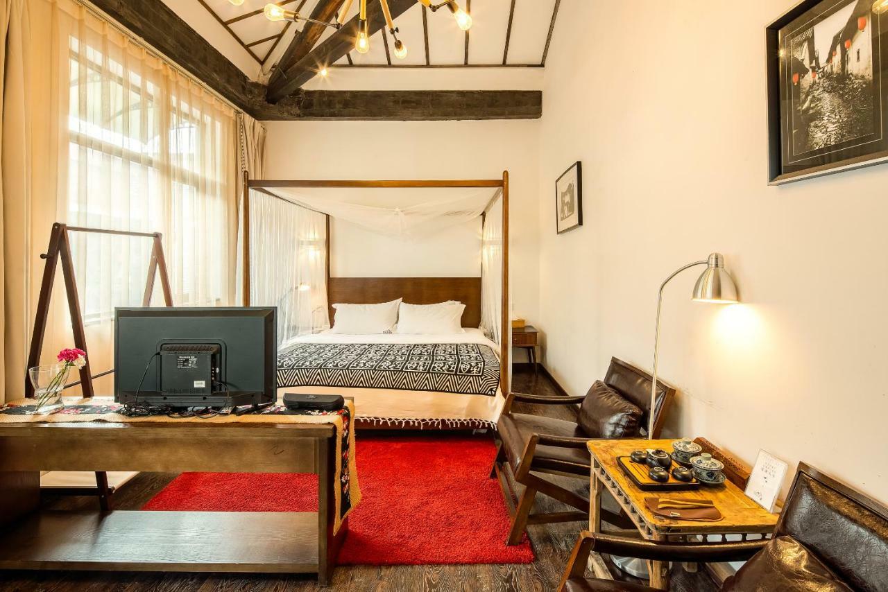 Qintai Tibetan Culture Boutique Hotel Чэнду Экстерьер фото