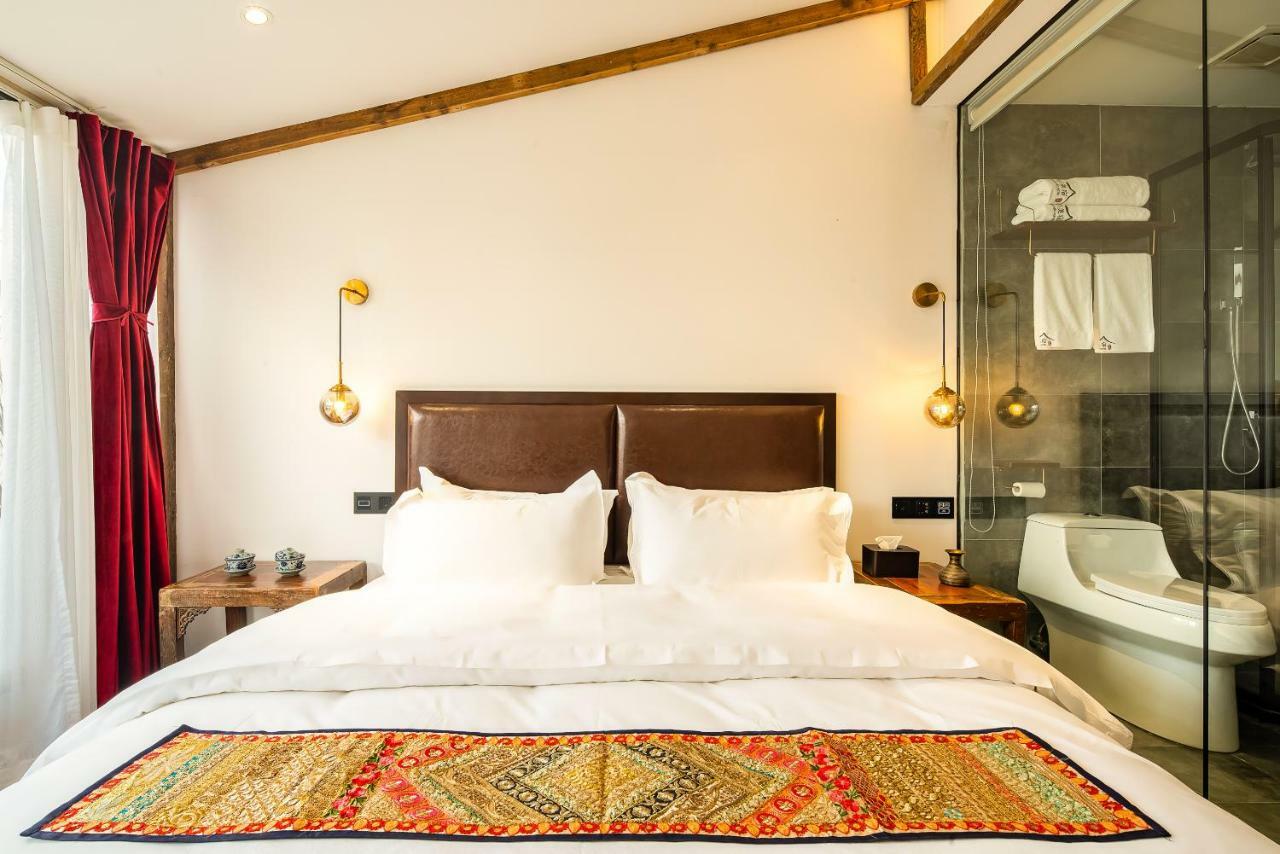 Qintai Tibetan Culture Boutique Hotel Чэнду Экстерьер фото